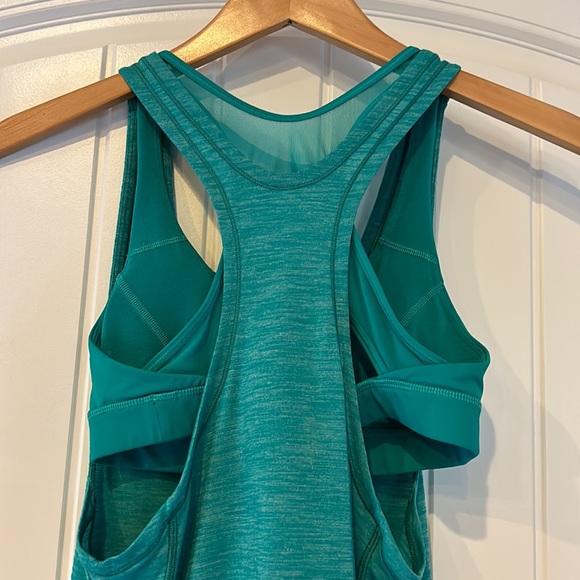 SALE‼️Lululemon Tank Top - Picture 3 of 4